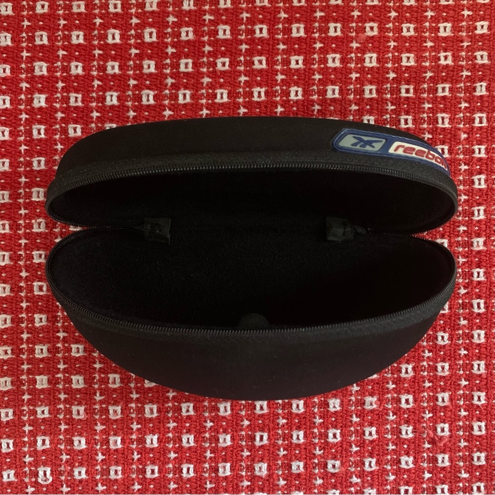 Men’s Vintage REEBOK Black Hard Sunglasses Zipper Case with Belt Loop Clean EXC